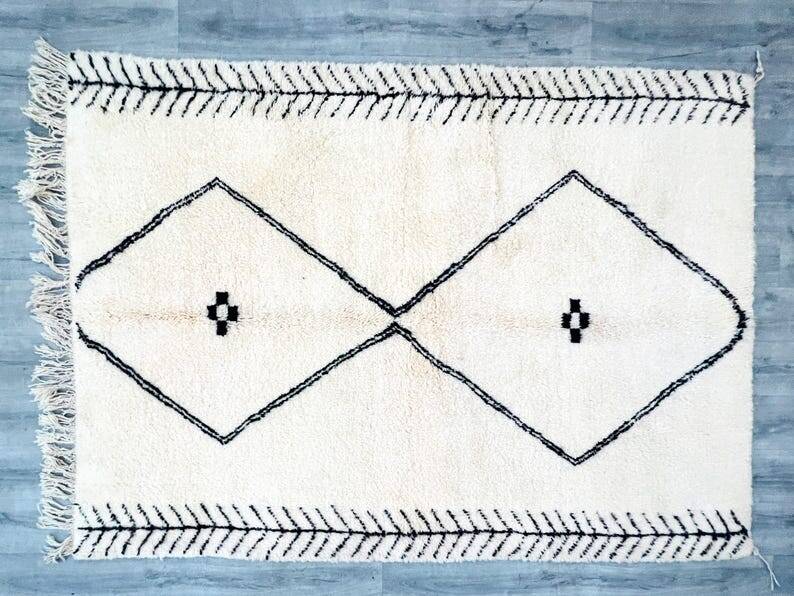 Tapis azilal Tissé main traditionnelle taille 150 x 250 cm