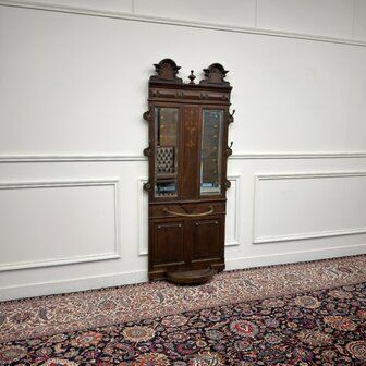 Classic English wardrobe coat rack