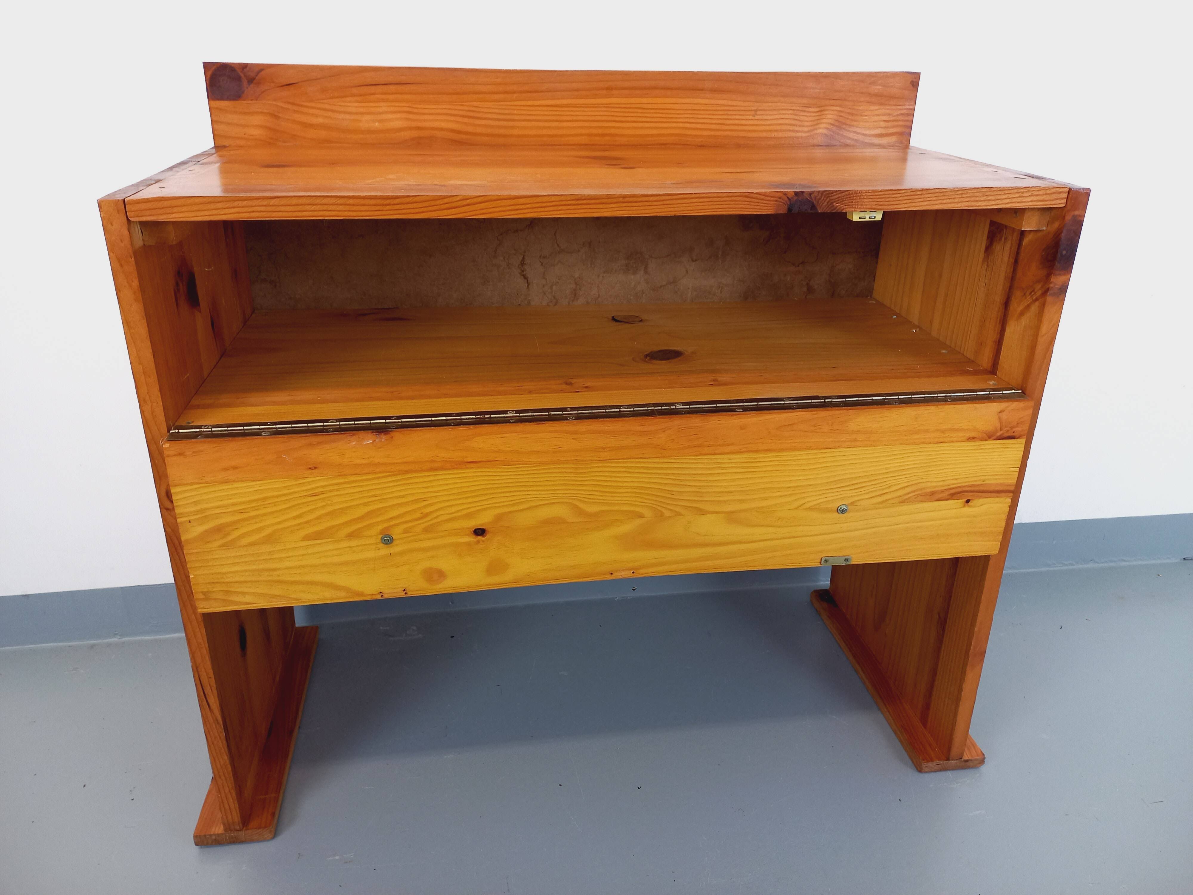 Vintage pine desk with sled legs from the 70s and 80s