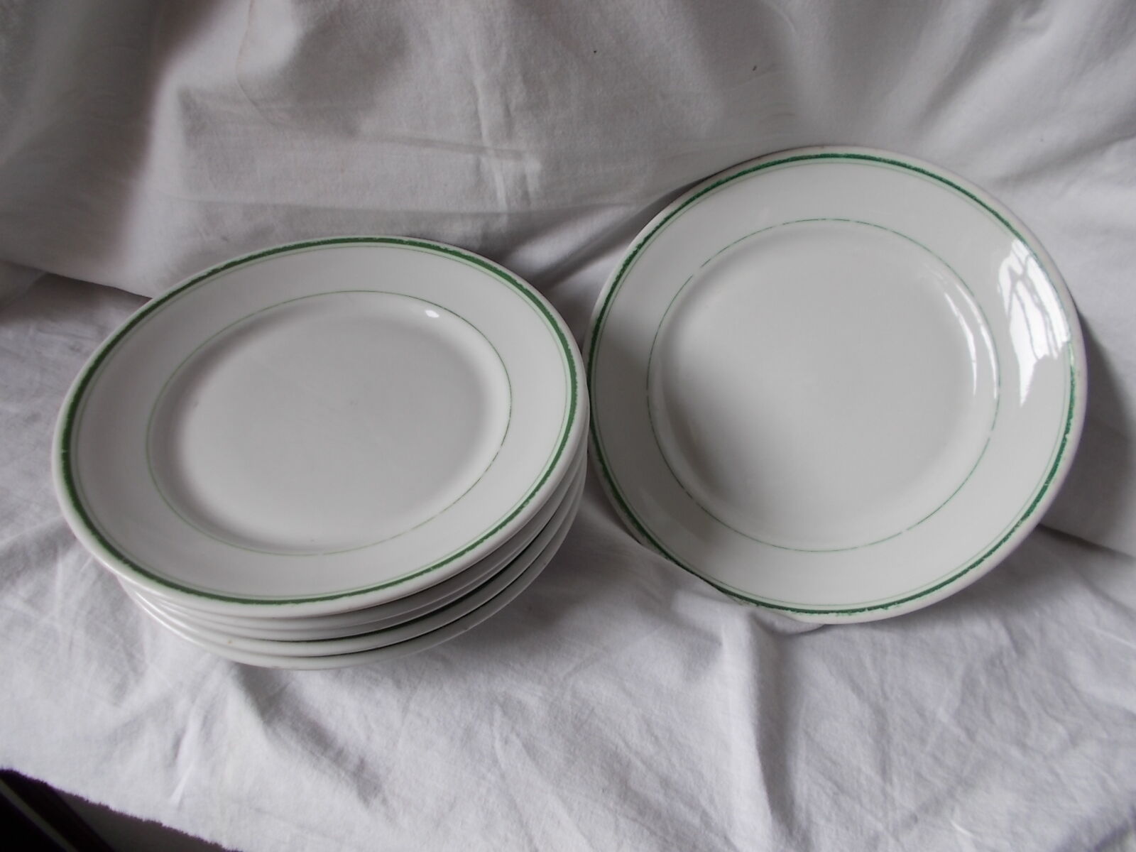 Lot de 6 assiettes blanche et verte