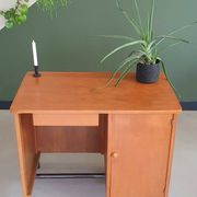 Bureau d'école vintage
