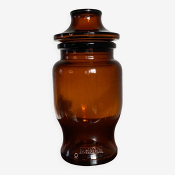 Apothecary jar Lever
