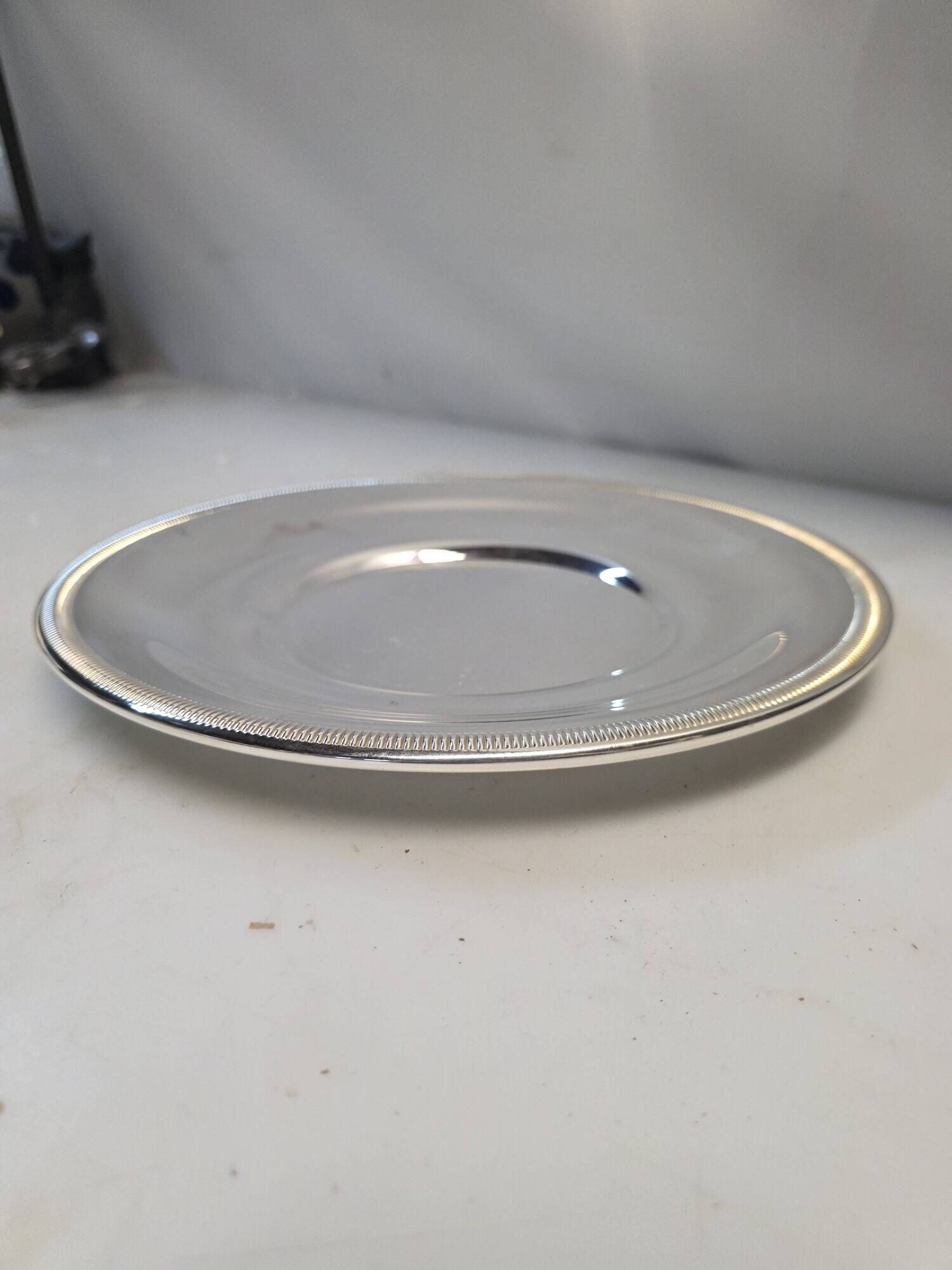 Round silver-plated serving dish – French silversmithing