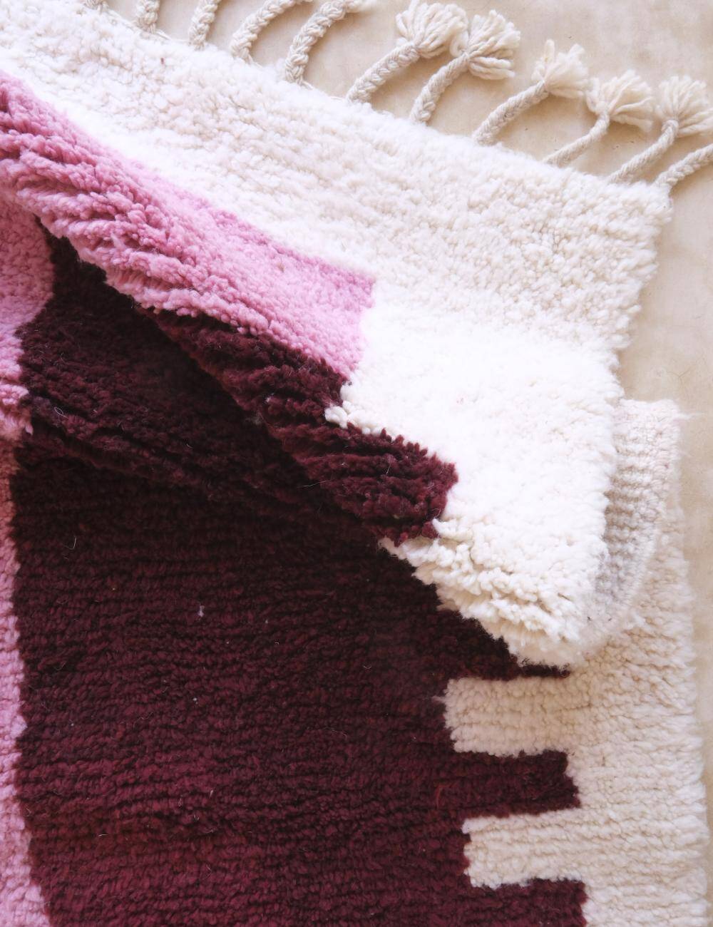 Contemporary Berber Rug - 261 x 232 cm