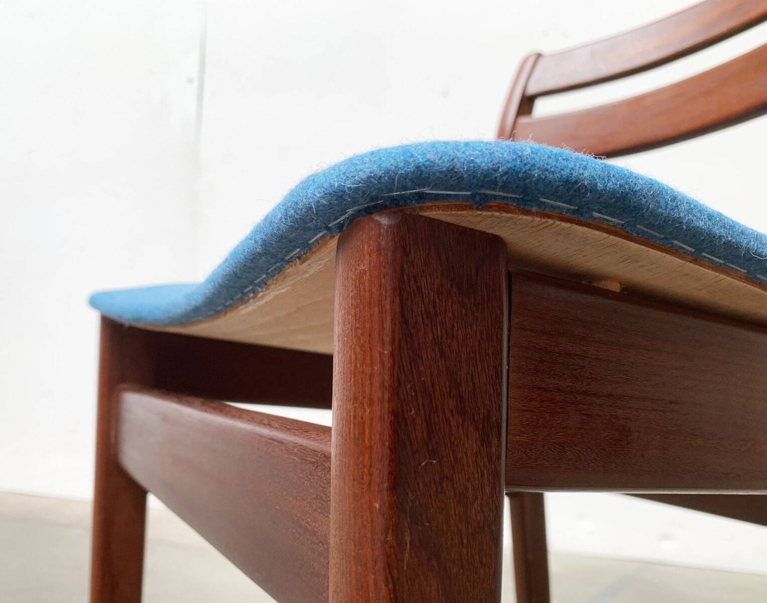 Mid-century walnut dining chairs, 1960s, set of 6.