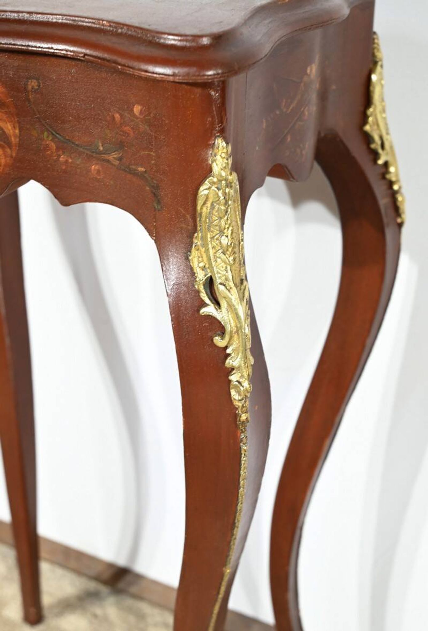 Small Table in Lacquered Wood, Louis XV Style – Late 19th Century