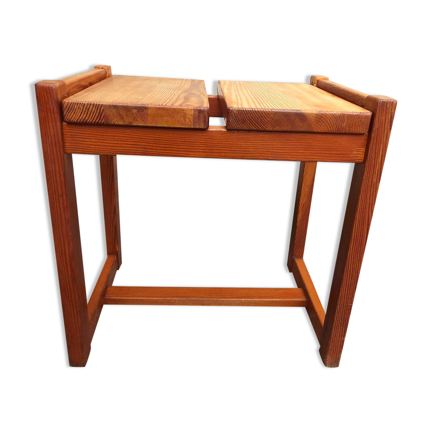 Solid pine stool