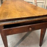 Farm table in cherry wood from the late 19th century.
