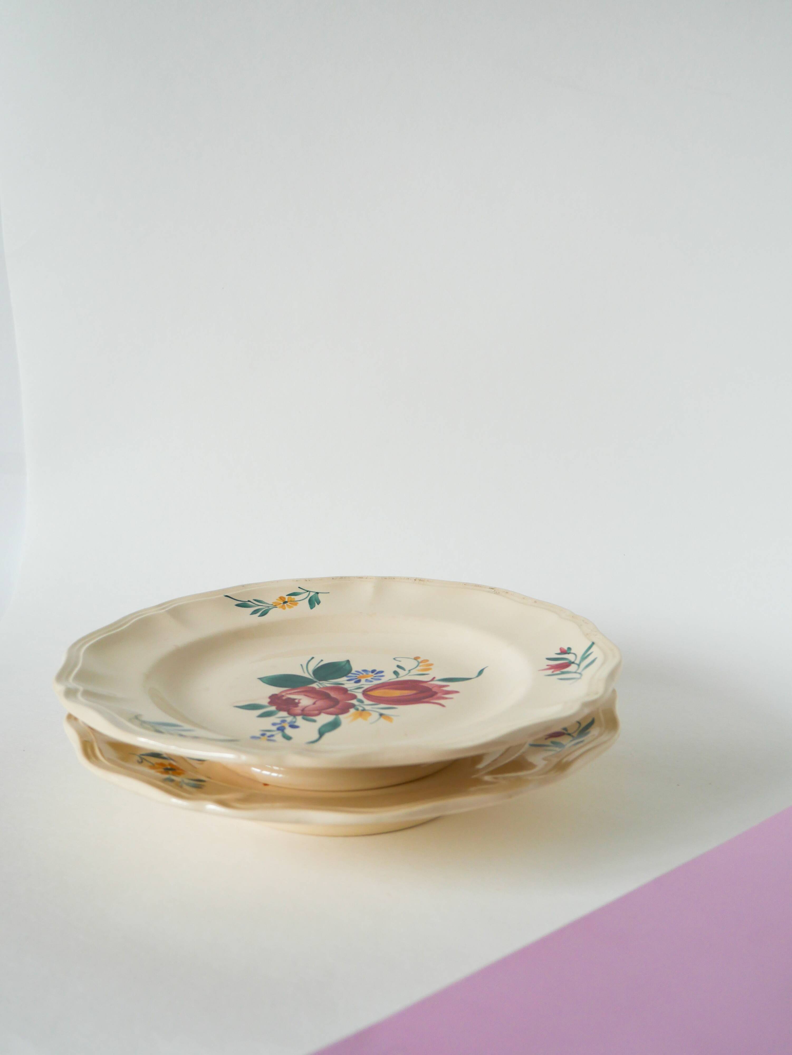 Pair of Digoin Sarreguemines compote bowls, “Yann” model, 1940