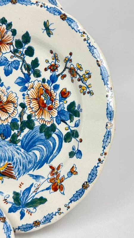 Set of 6 Gien flat plates with rooster and peony decoration, earthenware, 1875
