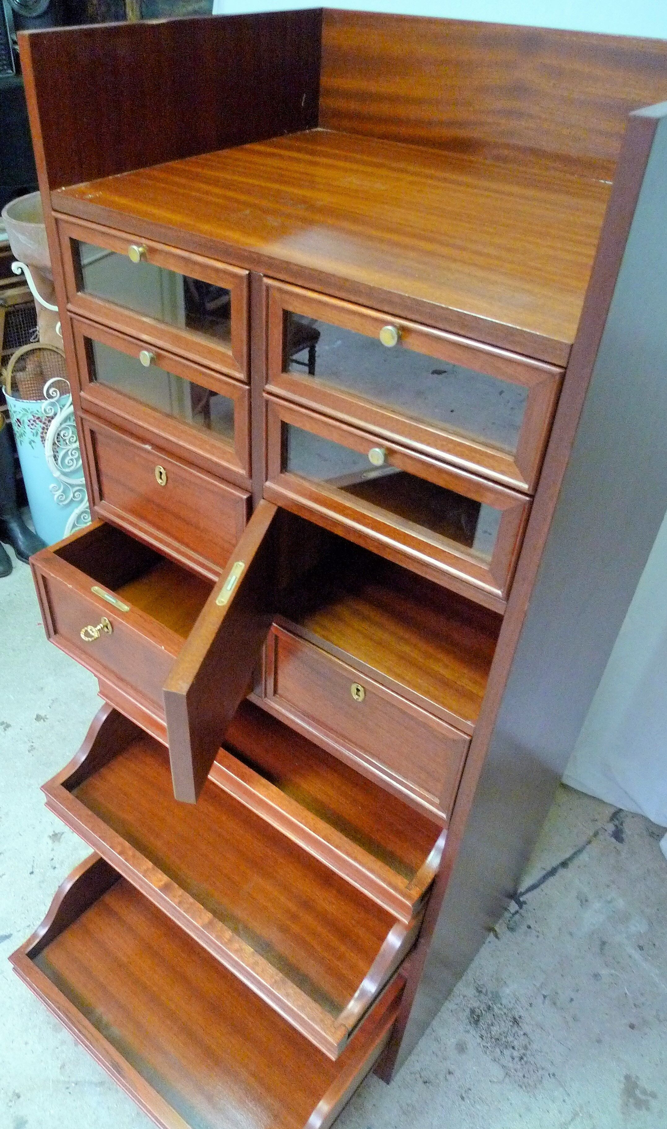 restaurant storage croeselier