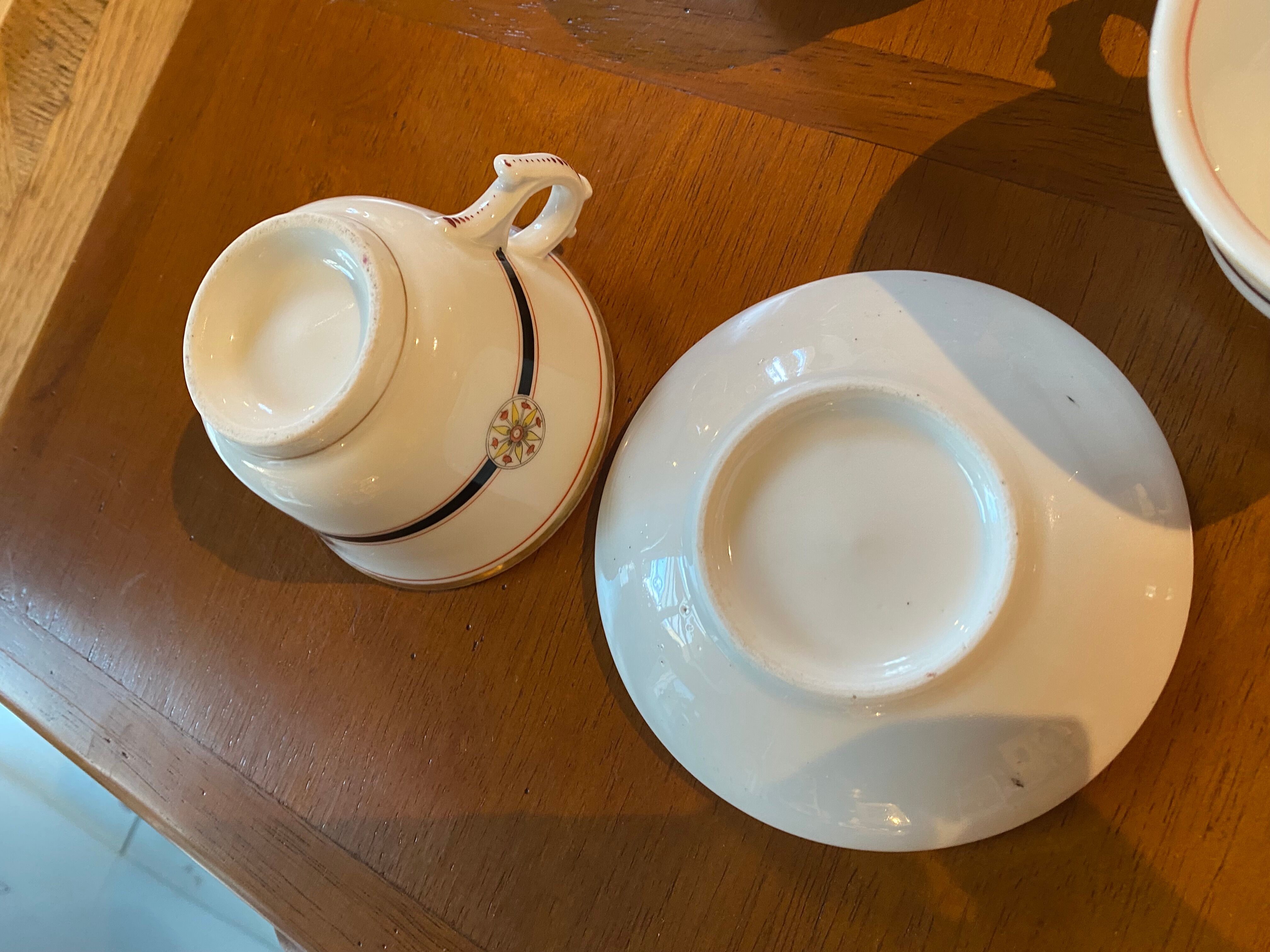 Set of chocolate cups in Bayeux porcelain