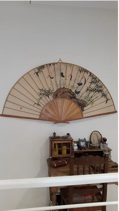 Giant decorative eventail