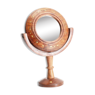 Wooden foot mirror