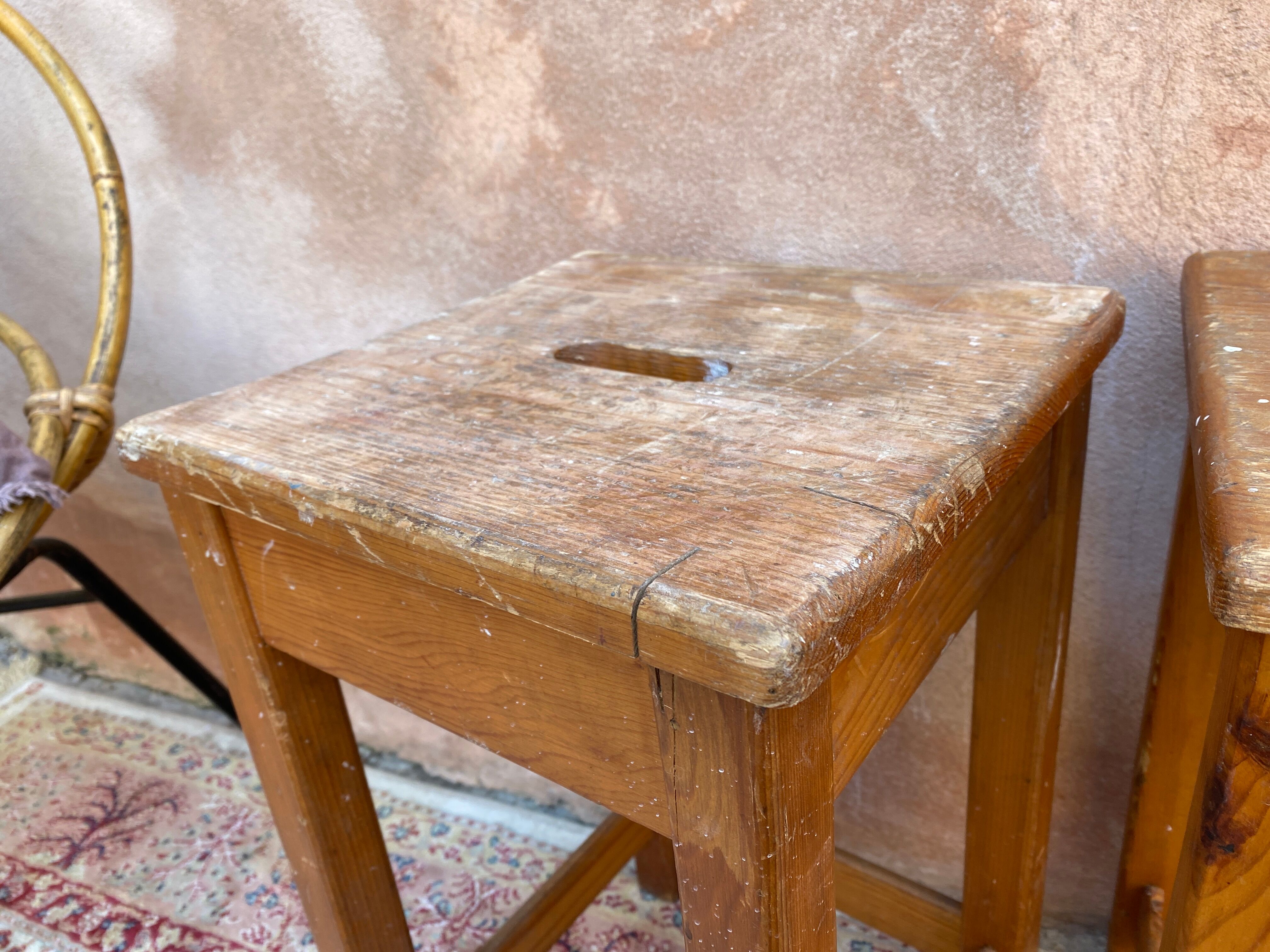 Paire de tabourets d atelier