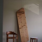 Sculptural wall-mounted coat rack in solid pine, Danish modern, 1980s.