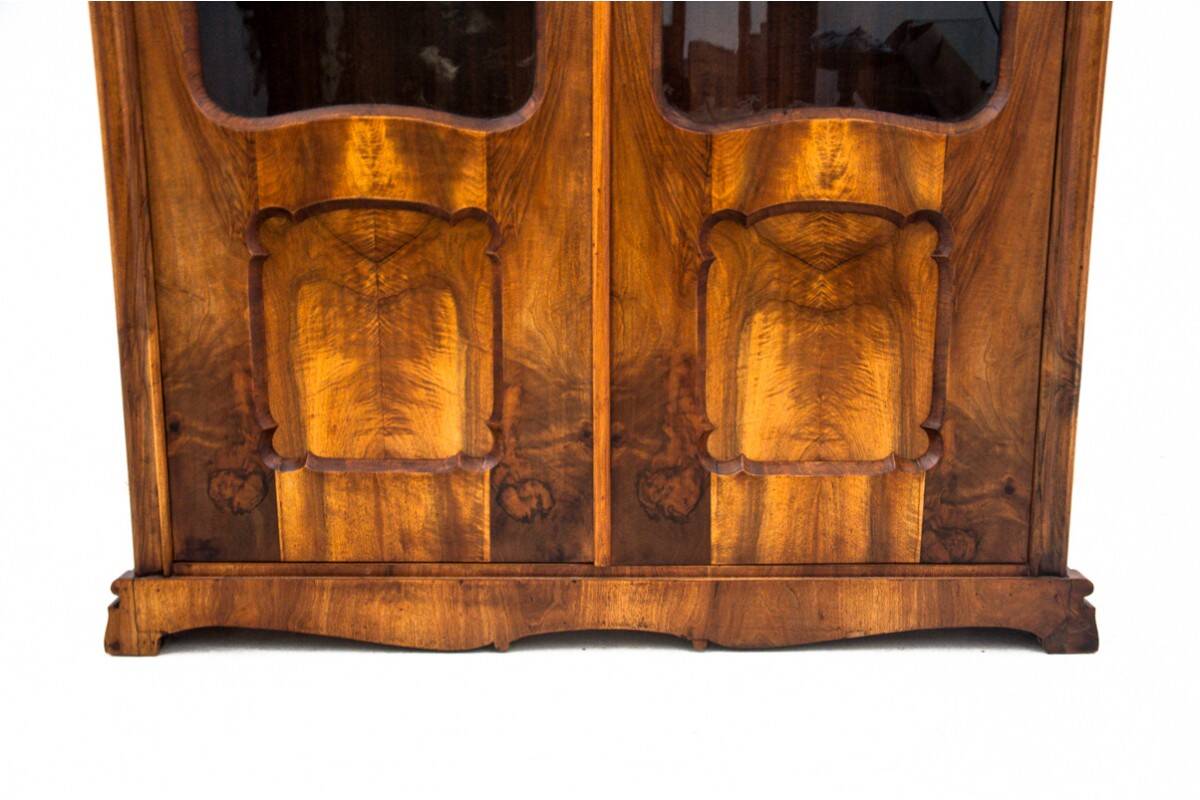 Library - antique display case, Northern Europe, around 1890.