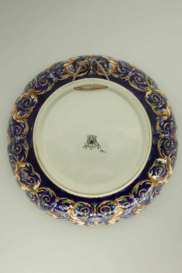 Melonniere faience Gien Renaissance decor blue background