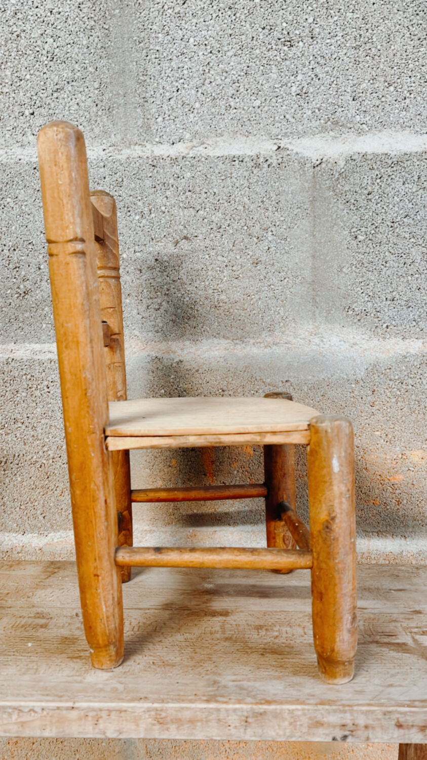 Vintage child brutalist chair