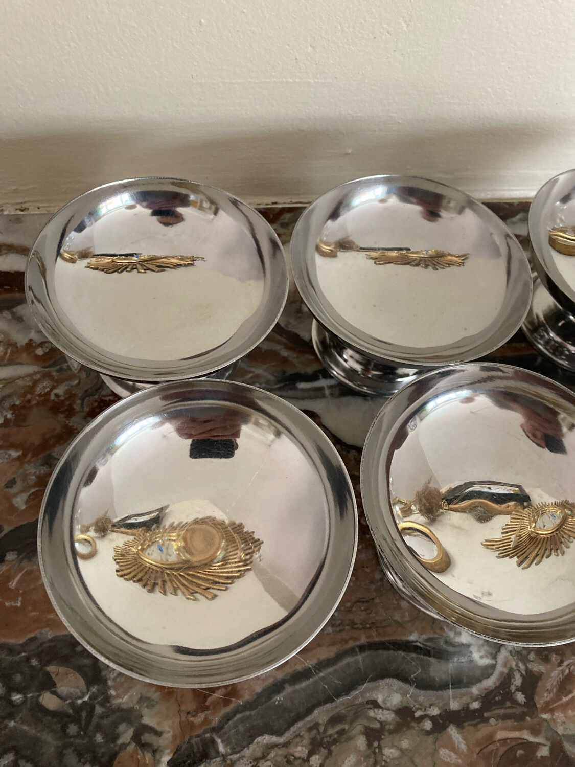 6 stainless steel ice cream bowls