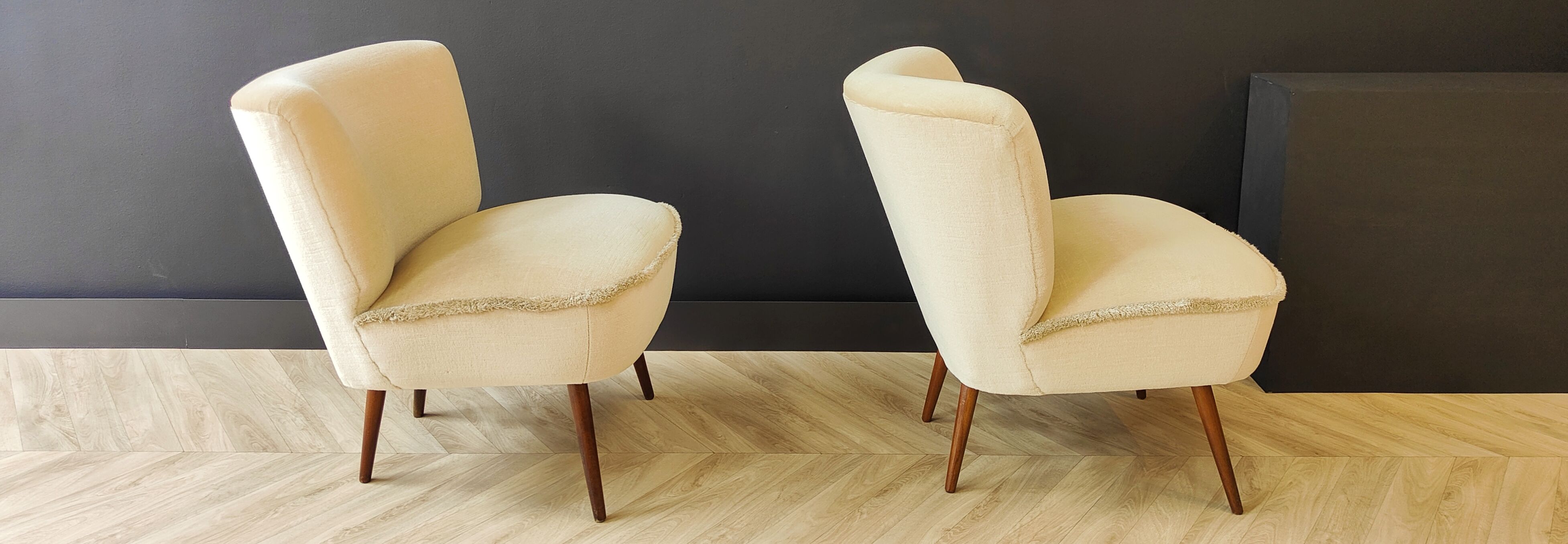 Two Mid Century cocktailchairs