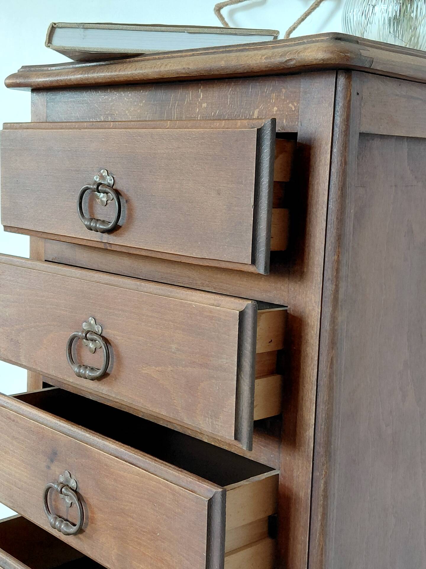 Rustic chic 5-drawer chest of drawers in solid wood