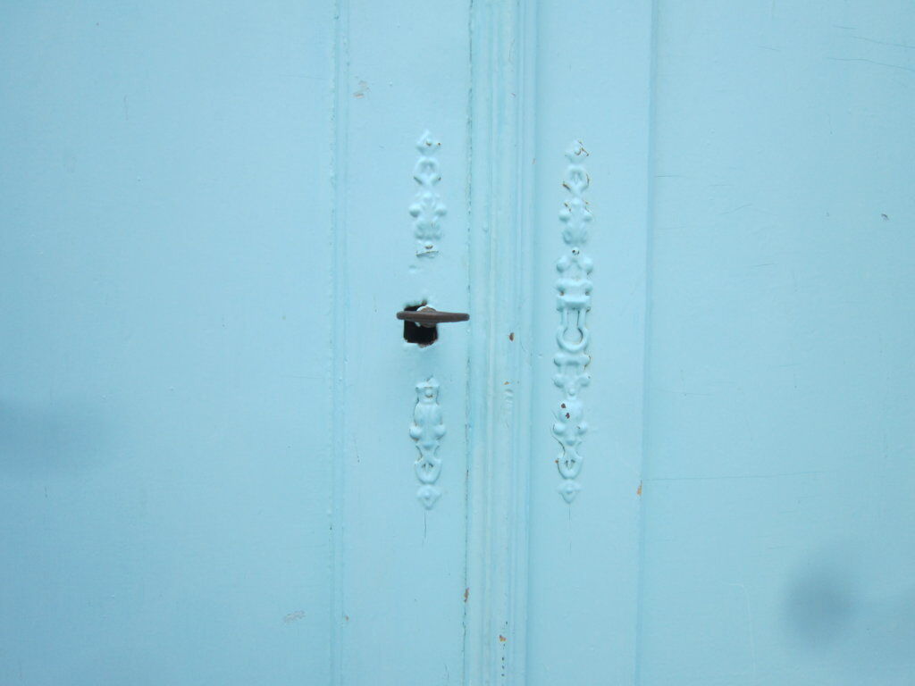 Small Paris wardrobe
