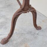 Restaurant bistro table in oval marble and decorated cast iron bases -1m51