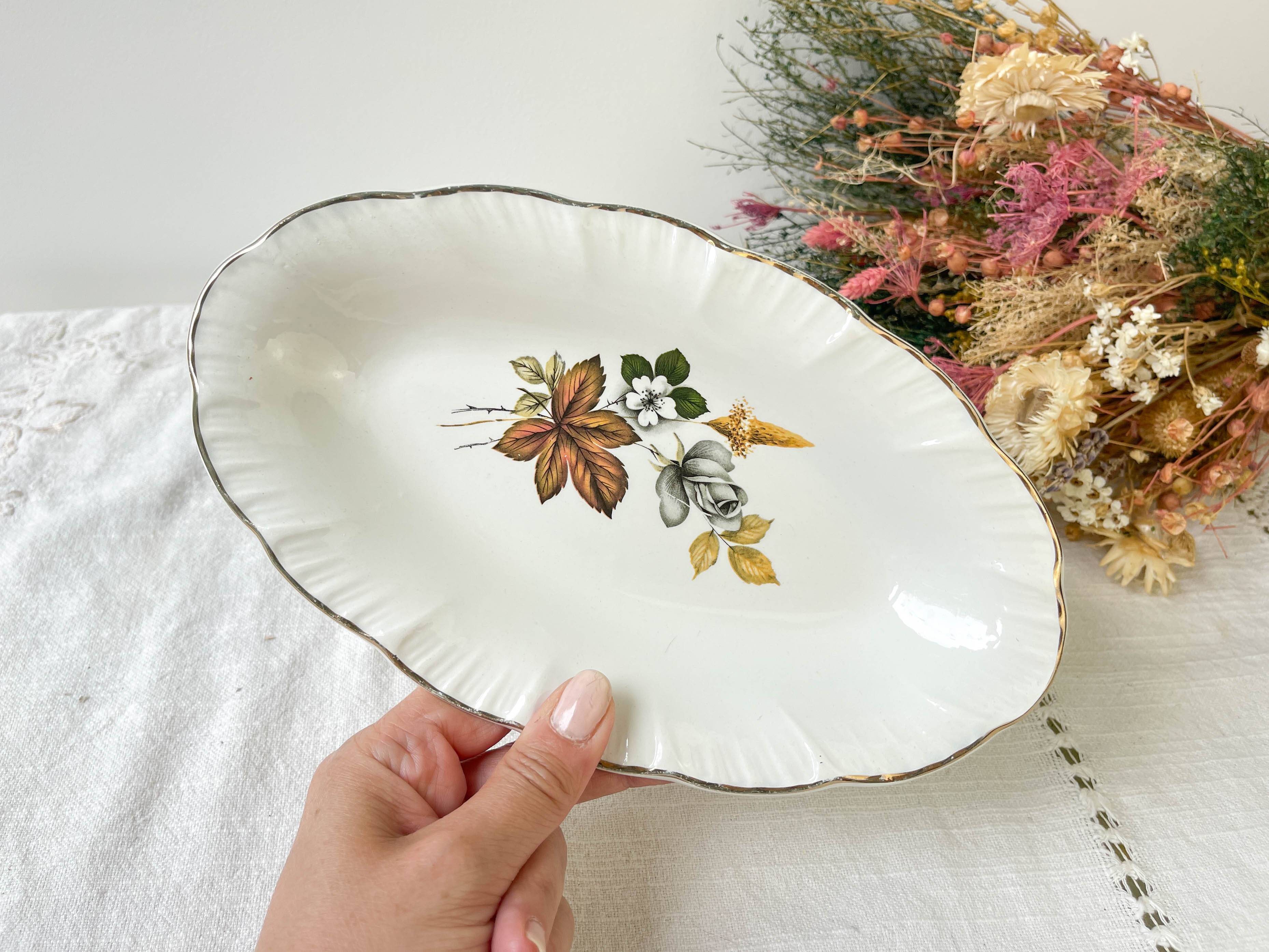Digoin chamoi porcelain dish with floral pattern