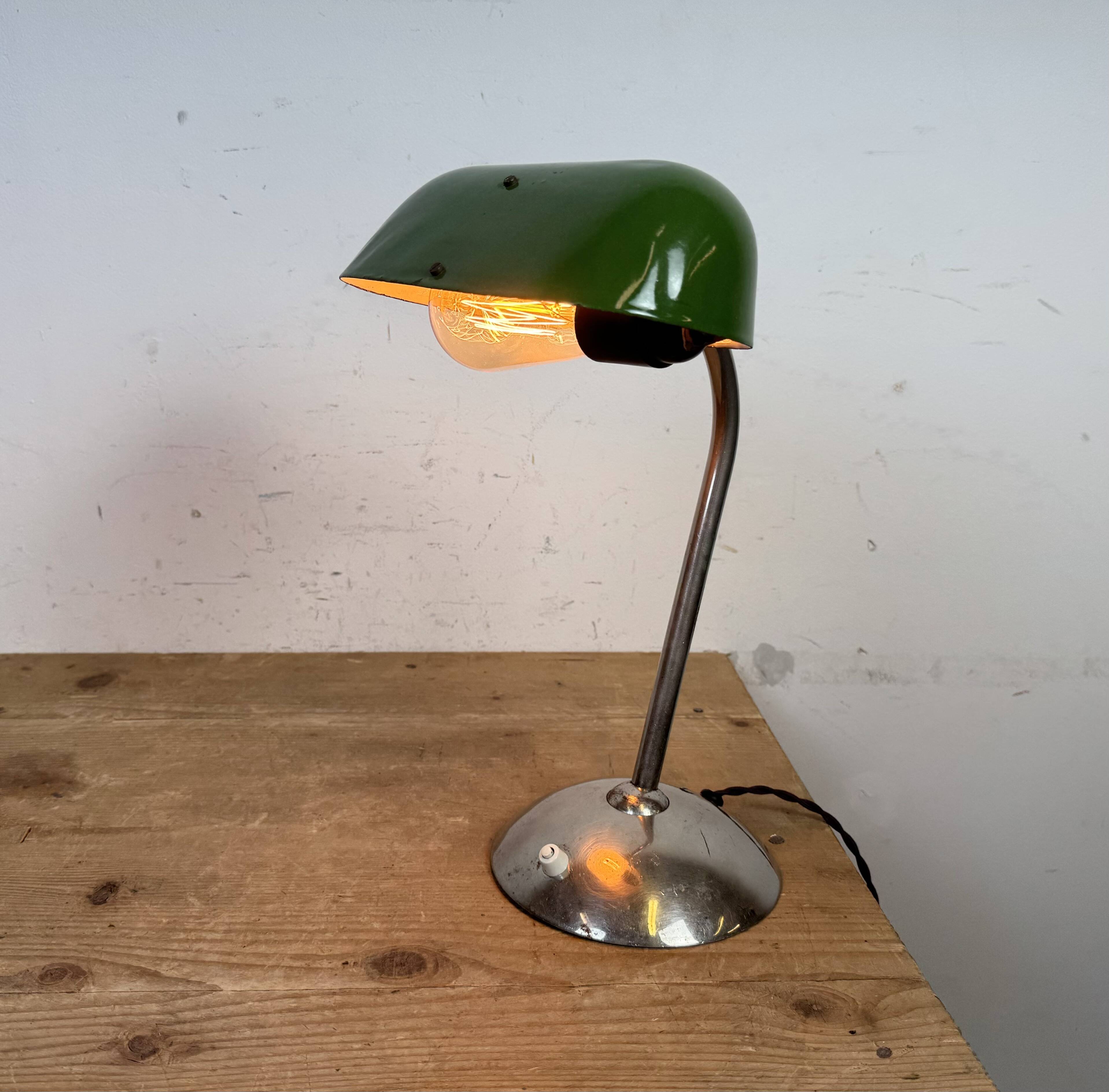 Vintage Green Enamel Bankers Table Lamp, 1950s
