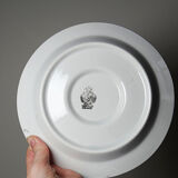 Old Lunéville sauce boat, opaque porcelain with polychrome decoration.