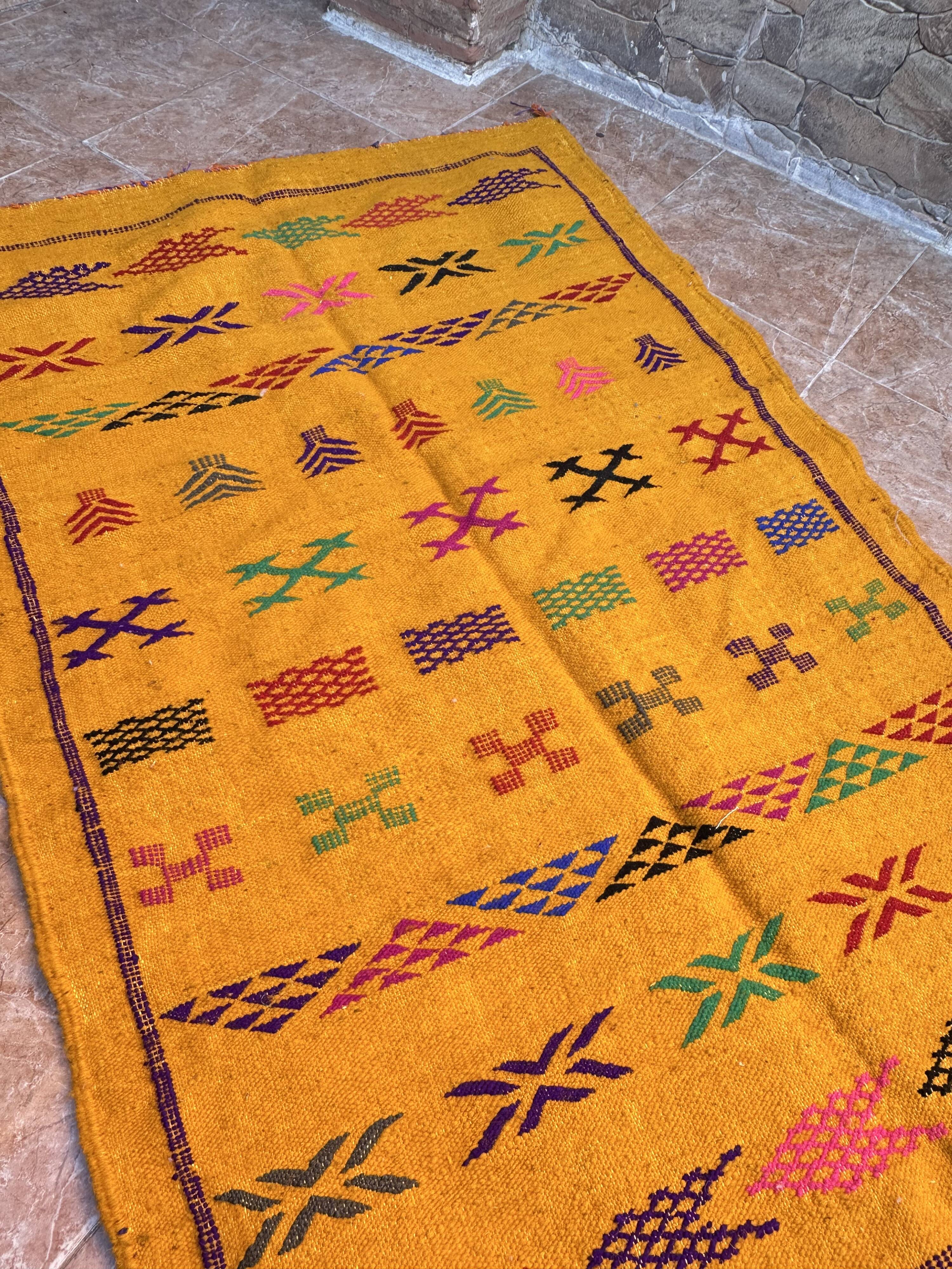 Handmade wool Berber rug – Colourful bohemian Moroccan kilim