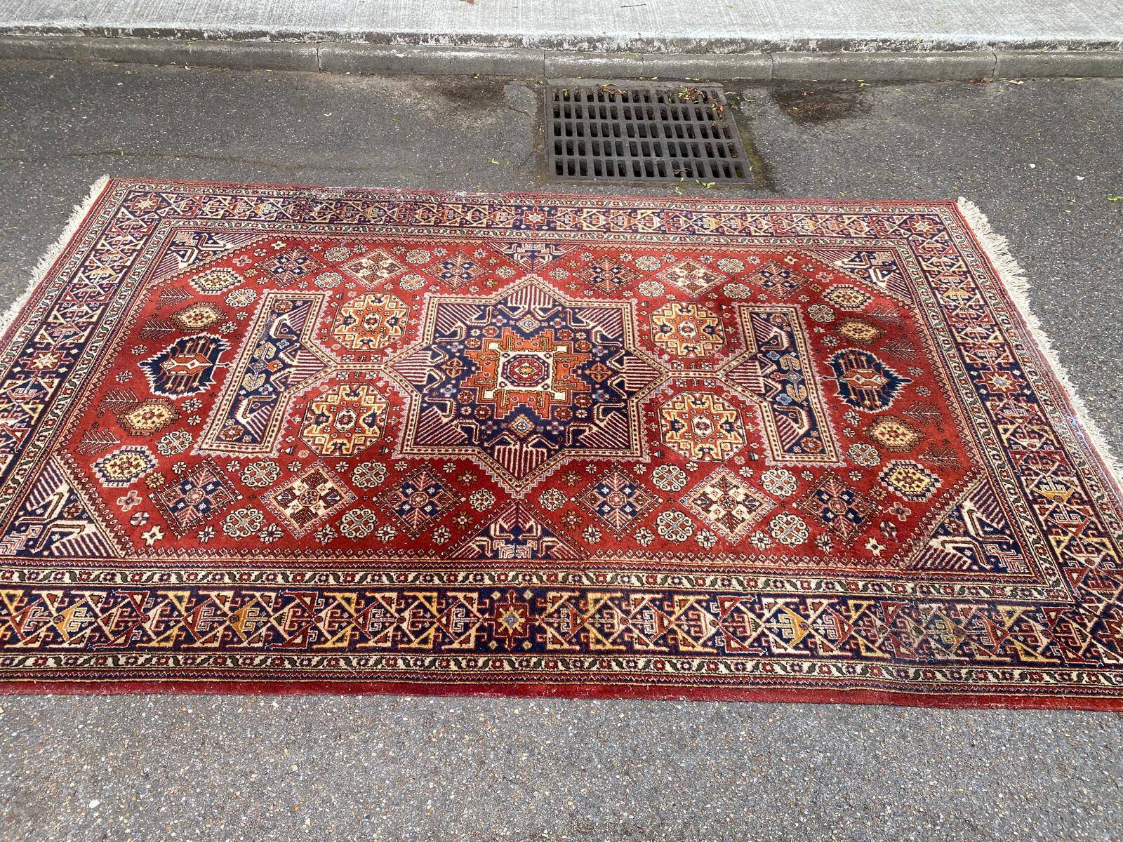 Burgundy wool Persian rug from Romania 200x300cm
