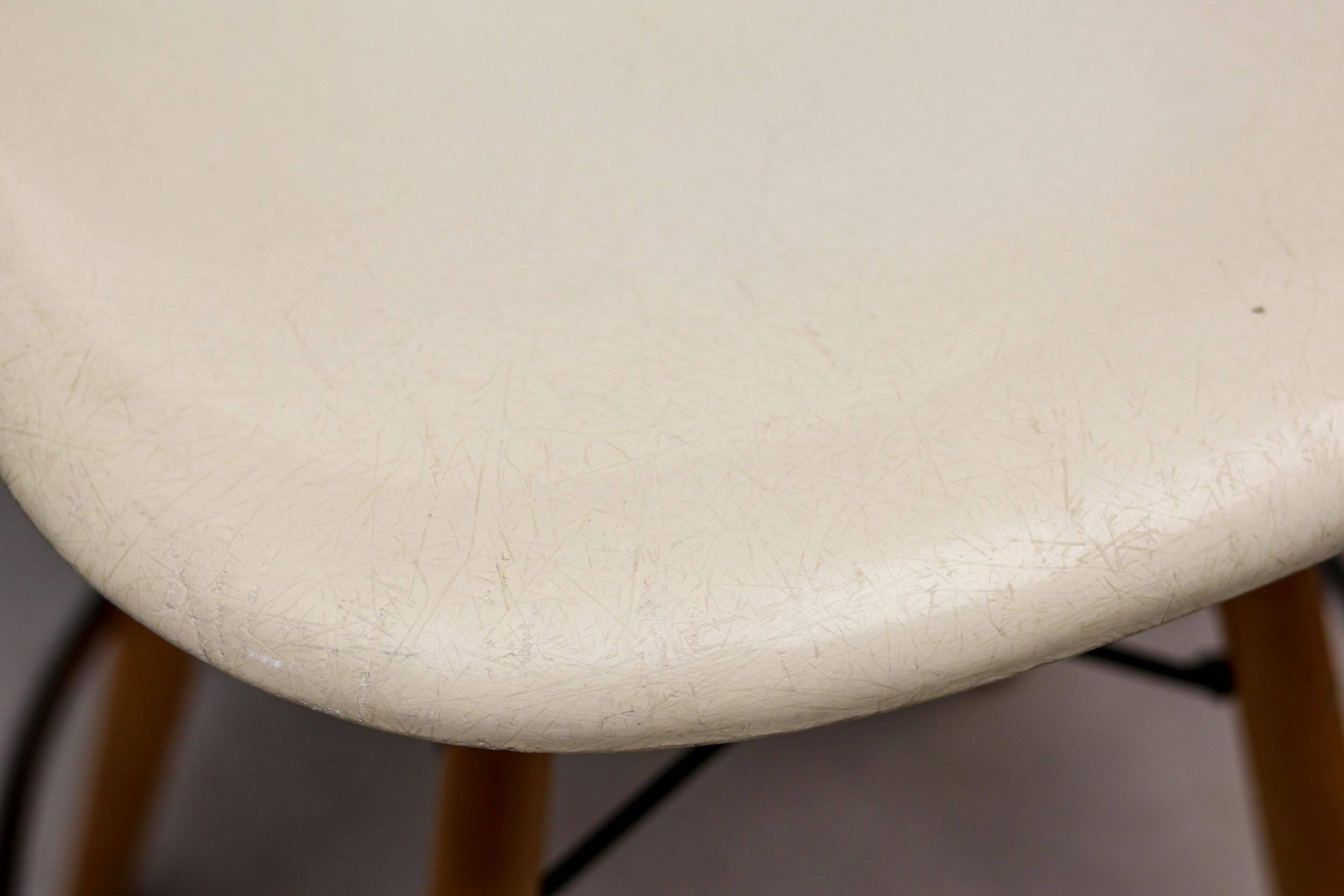 Ensemble de deux tabourets de bar Herman Miller Mid Century Modern Charles Eames "PSW".