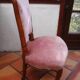 Chaise basse en velours rose
