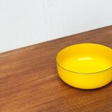 Yellow enamel bowl mid-century by Kaj Franck for Wärtsila Arabia, Finland, 1960s.