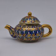 Miniature tea service in Benjarong style – Hand-painted porcelain