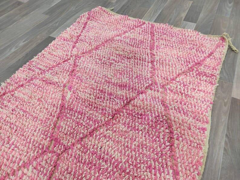Handmade pink Beni Ouraine rug, size 140 x 260 cm