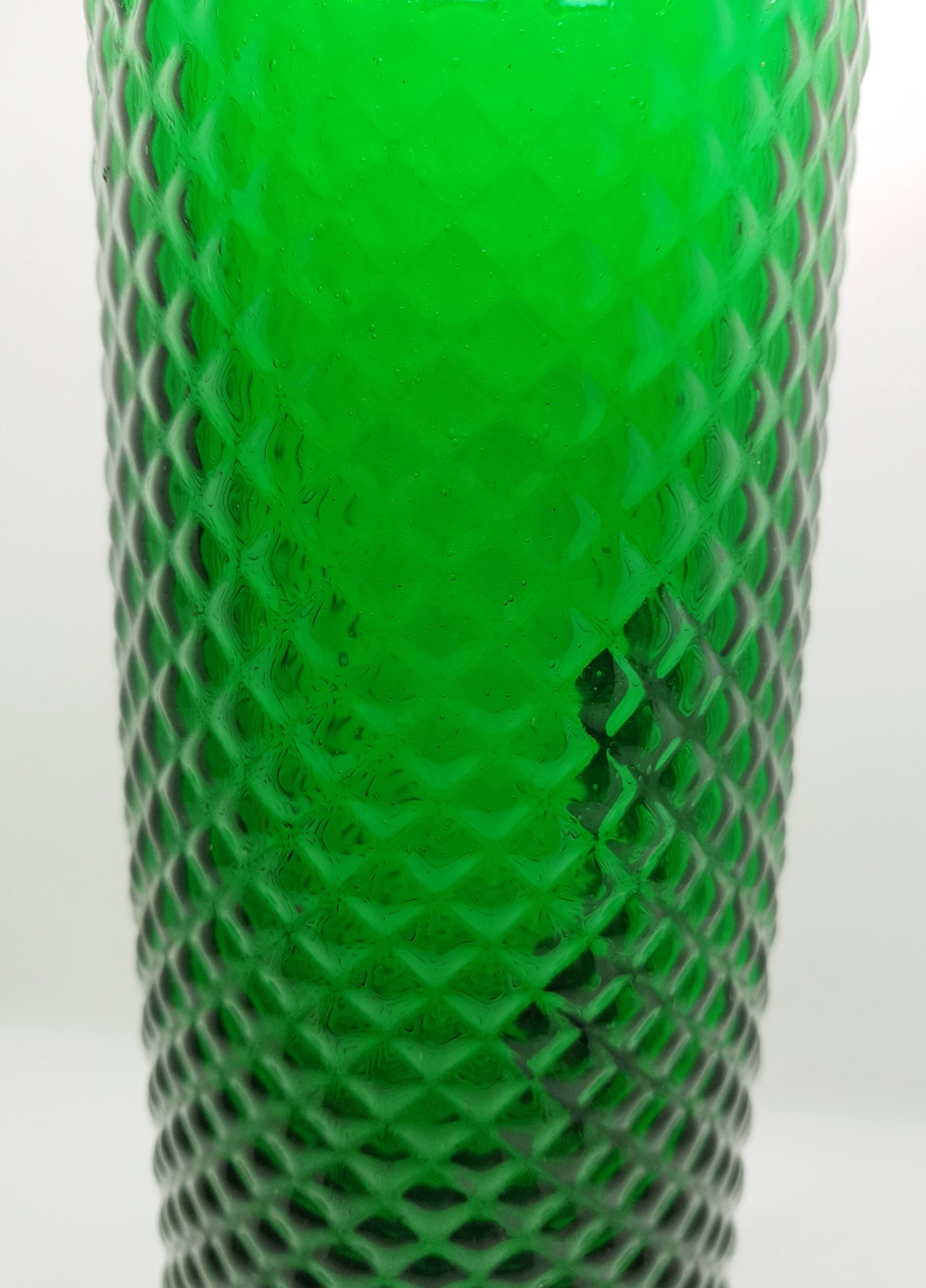 Pichet en diamant émeraude