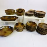 Vintage service plates and serving trays, 39 pieces, silk-screened.
