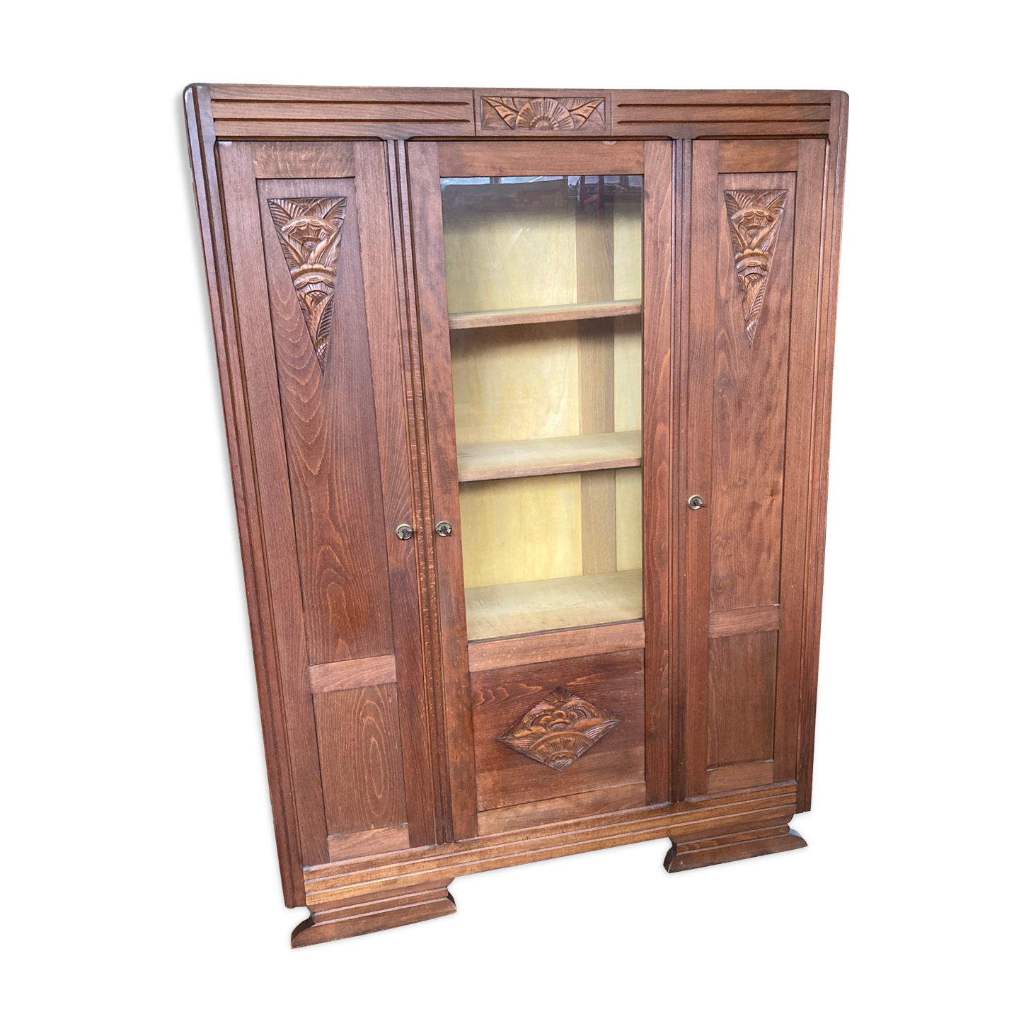 Small display cabinet