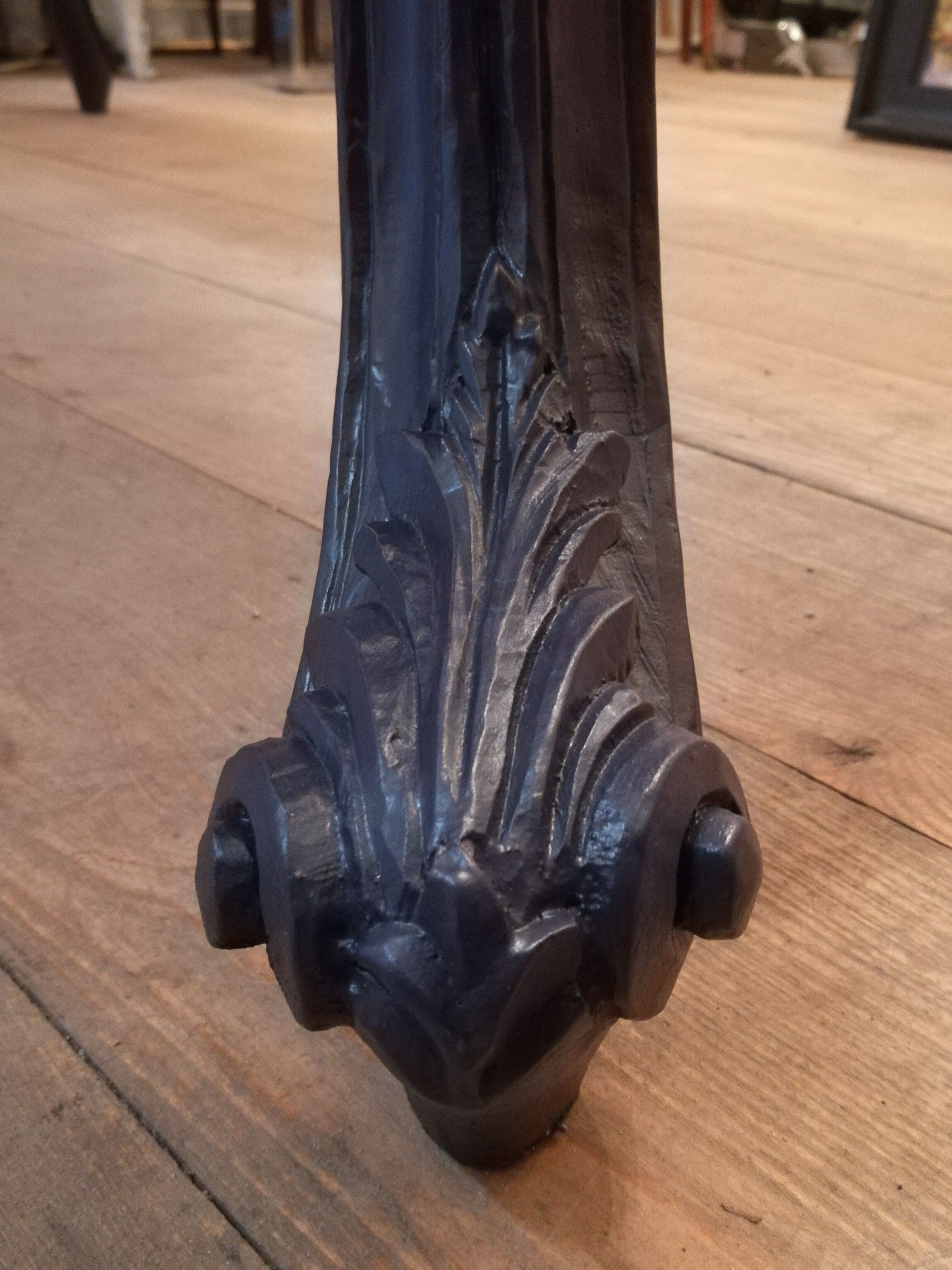 Flat desk style Louis XV patina