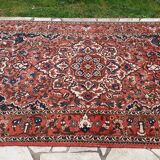 Persian Bakthiar carpet, hand knotted pure wool. Perfect condition. 215 x 300 cm. 1960.