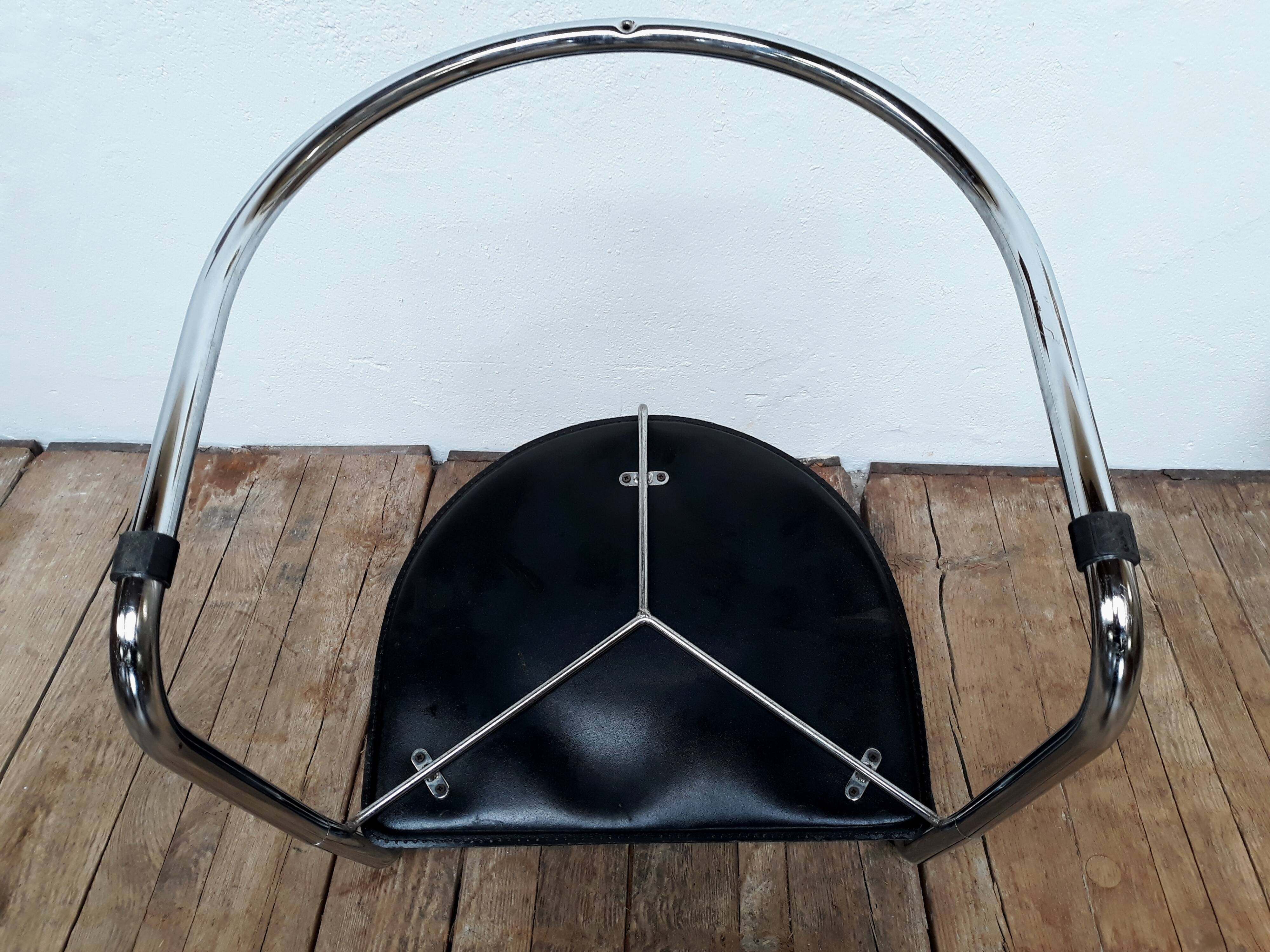 Fauteuil vintage métal chromé et cuir design italien