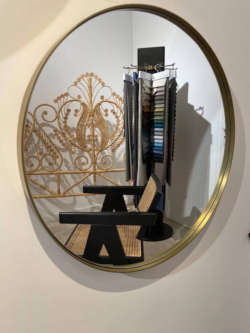 XL round mirror 90cm diameter with brass surround