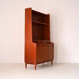 Mahogany bookcase with storage space