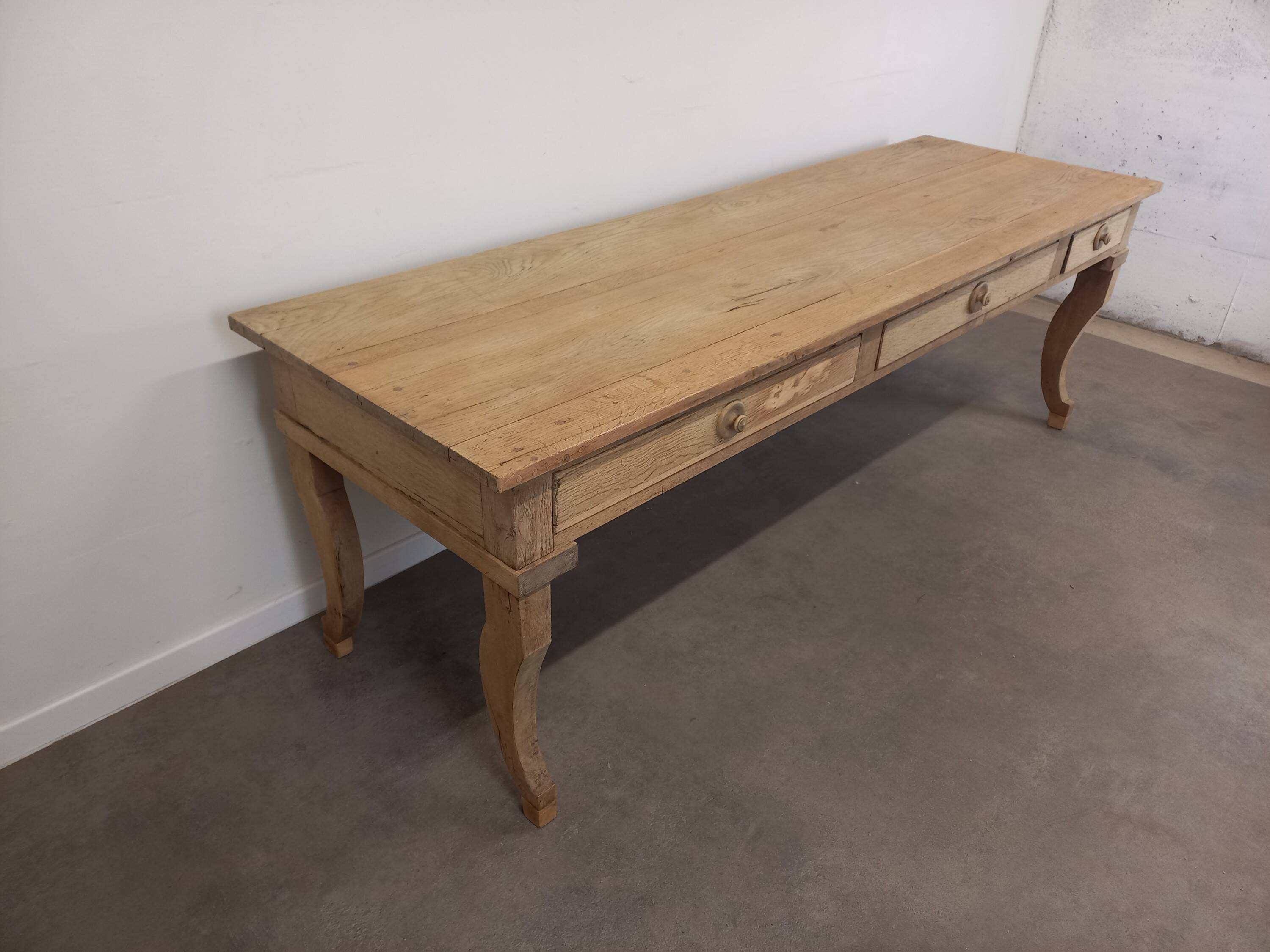 Oak farmhouse table
