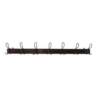 Wall coat rack with 7 hooks with gargoyles
