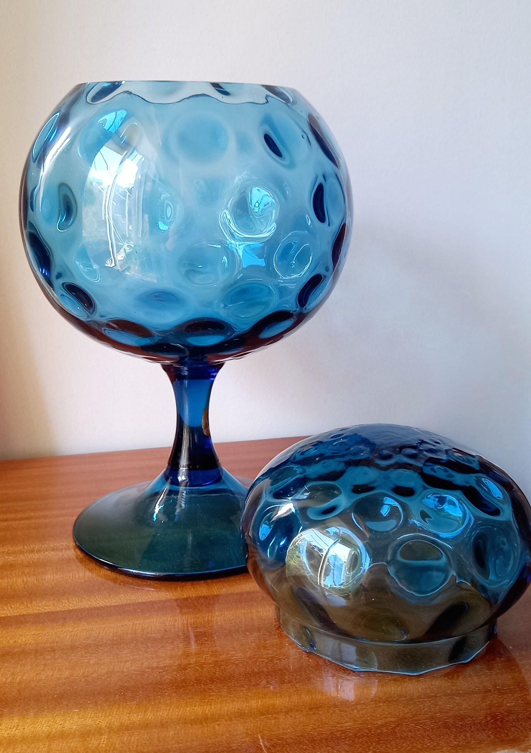 Polished glass leech jar