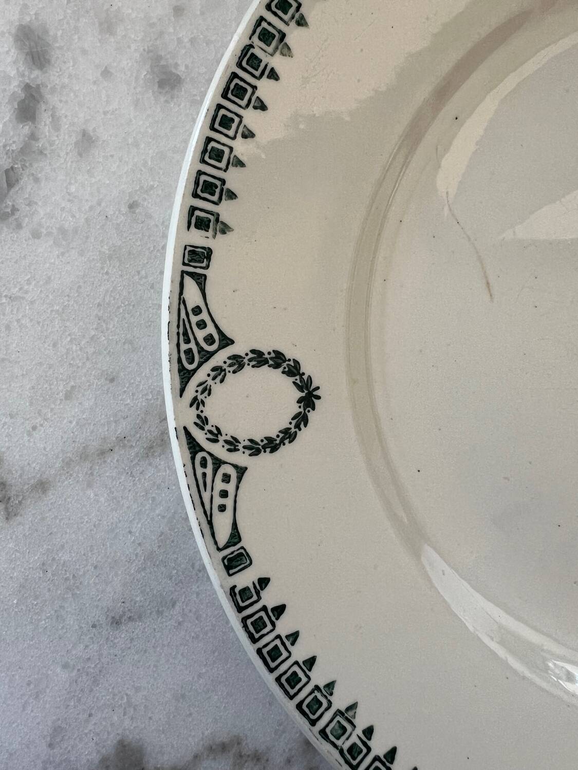 Earthenware Flat Plate by Ceranord